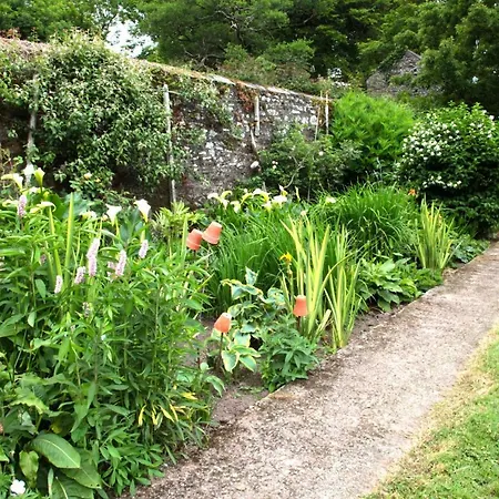 Willowhill House P43 Yk06 3*