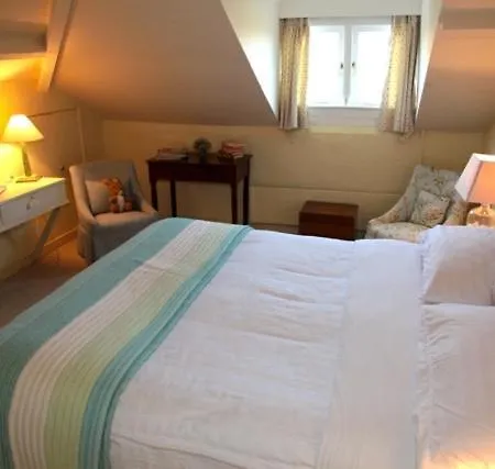 Willowhill House P43 Yk06 3* Minane Bridge